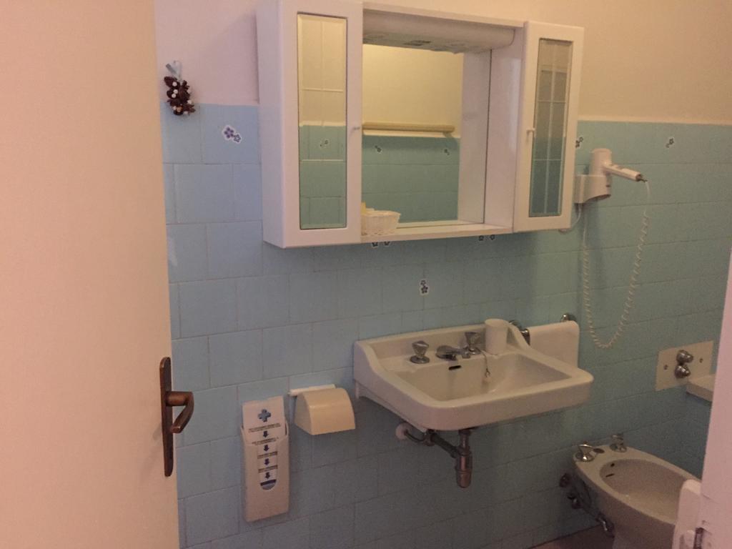 Hotel Plinio Lenno Ngoại thất bức ảnh