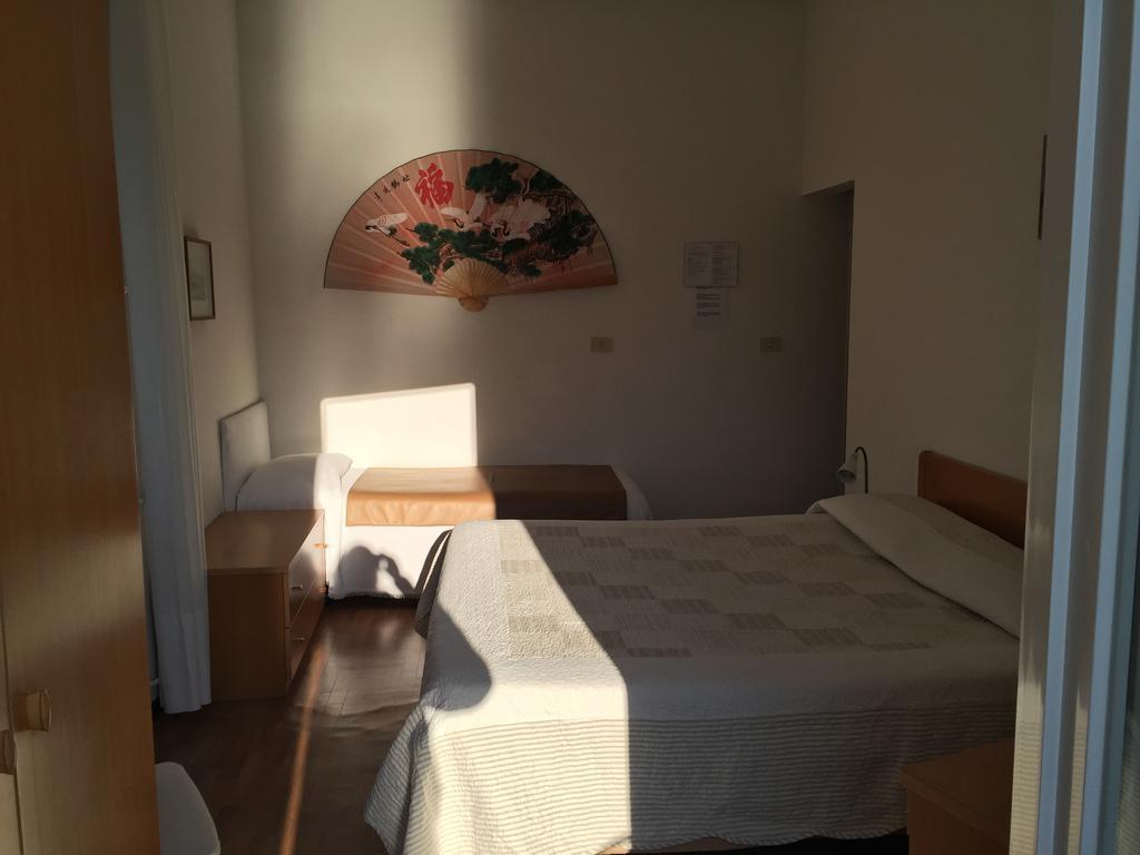 Hotel Plinio Lenno Ngoại thất bức ảnh